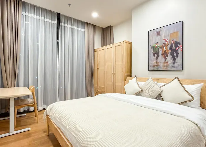 High-floor Luxury 2 Bedrooms 2 Bathrooms King&queen Bed Sky Pool Heart Of Siam District 曼谷高层奢华套房 两卧两卫 特大床 大床 无边泳池 坐落暹罗商圈核心 曼谷
