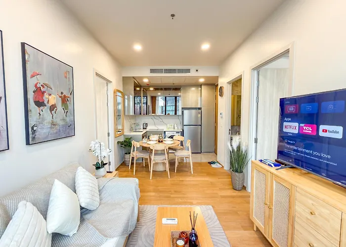 High-floor Luxury 2 Bedrooms 2 Bathrooms King&queen Bed Sky Pool Heart Of Siam District 曼谷高层奢华套房 两卧两卫 特大床 大床 无边泳池 坐落暹罗商圈核心 *