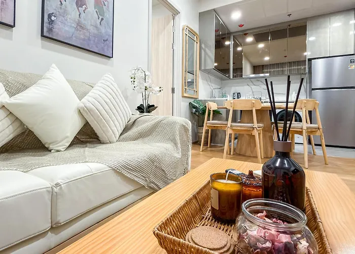 公寓 High-floor Luxury 2 Bedrooms 2 Bathrooms King&queen Bed Sky Pool Heart Of Siam District 曼谷高层奢华套房 两卧两卫 特大床 大床 无边泳池 坐落暹罗商圈核心