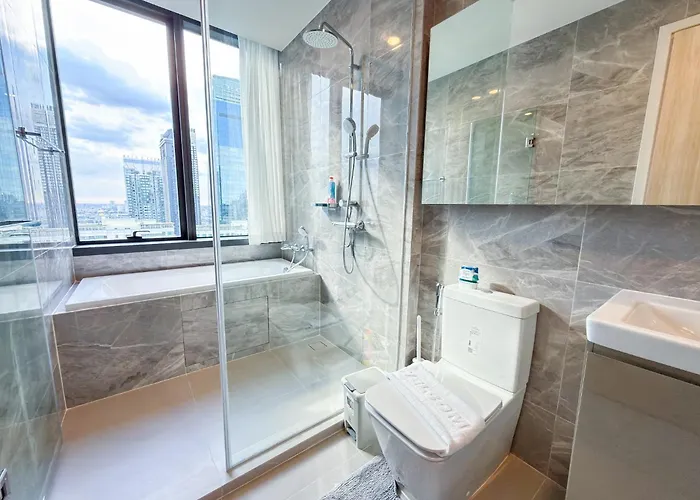 High-floor Luxury 2 Bedrooms 2 Bathrooms King&queen Bed Sky Pool Heart Of Siam District 曼谷高层奢华套房 两卧两卫 特大床 大床 无边泳池 坐落暹罗商圈核心 公寓