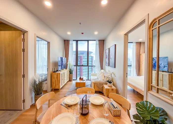 High-floor Luxury 2 Bedrooms 2 Bathrooms King&queen Bed Sky Pool Heart Of Siam District 曼谷高层奢华套房 两卧两卫 特大床 大床 无边泳池 坐落暹罗商圈核心 公寓