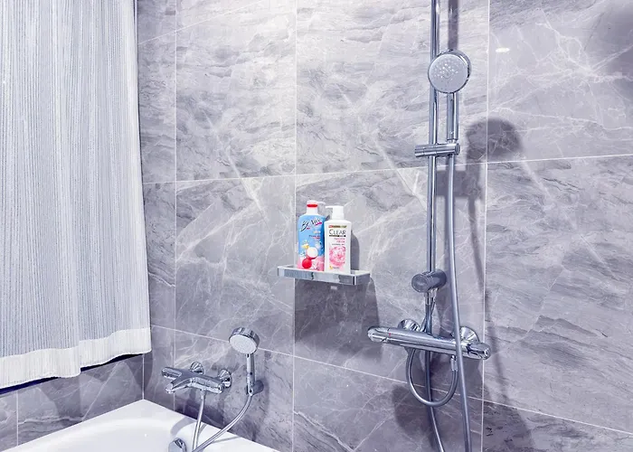 公寓 High-floor Luxury 2 Bedrooms 2 Bathrooms King&queen Bed Sky Pool Heart Of Siam District 曼谷高层奢华套房 两卧两卫 特大床 大床 无边泳池 坐落暹罗商圈核心 *